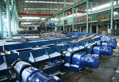 在江蘇中圣園方大特鋼500TPD活性石灰套筒窯項目中安徽得潤電氣技術(shù)有限公司提供的高壓柜、低壓柜、PLC控制柜、DCS系統(tǒng)柜為生產(chǎn)線的順利投產(chǎn)以及長期的穩(wěn)定生產(chǎn)提供了有力的支持。 全國統(tǒng)一客服：400-0551-777