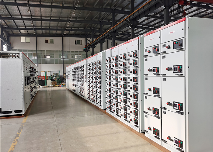 皖維項(xiàng)目MNS2.0低壓柜.jpg 皖維項(xiàng)目MNS2.0低壓柜.jpg