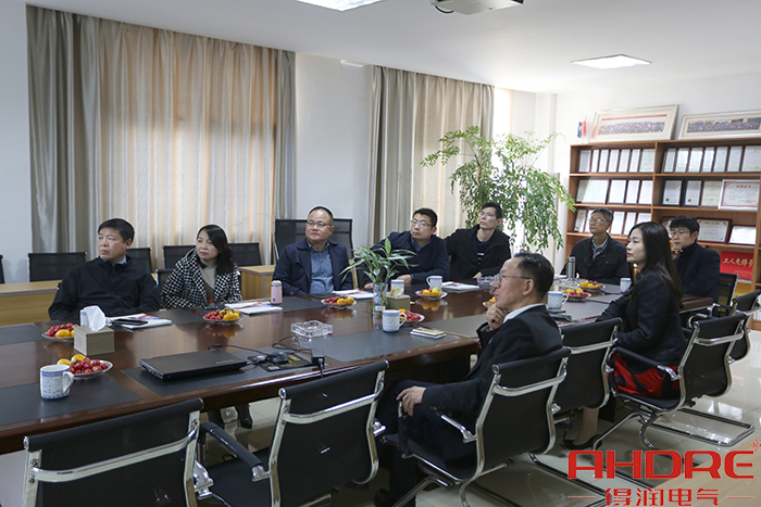 會(huì)議室圖 1.jpg 會(huì)議室圖 1.jpg