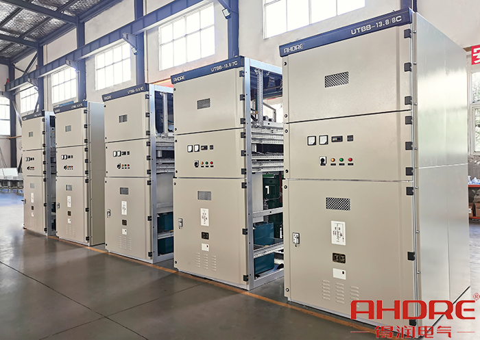 高壓無(wú)功補(bǔ)償柜.jpg 高壓無(wú)功補(bǔ)償柜.jpg