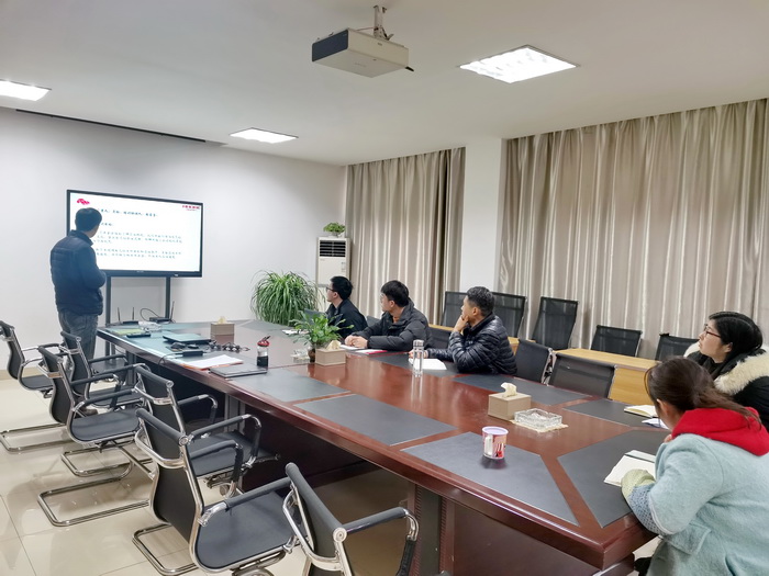 銷(xiāo)售員培訓(xùn).jpg 銷(xiāo)售員培訓(xùn).jpg