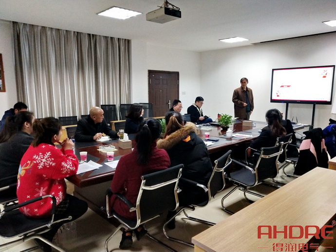 報價部.jpg 報價部.jpg