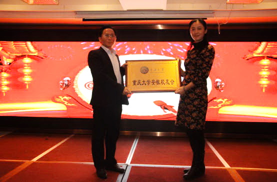 得潤電氣高低壓開關(guān)柜廠家 咨詢熱線:4000551777 得潤電氣高低壓開關(guān)柜廠家 咨詢熱線:4000551777