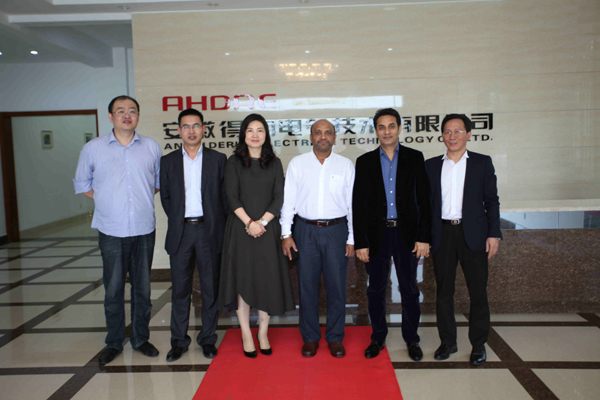 安徽得潤電氣 高低壓開關(guān)柜 無功補償柜 咨詢熱線4000551777 安徽得潤電氣 高低壓開關(guān)柜 無功補償柜 咨詢熱線4000551777