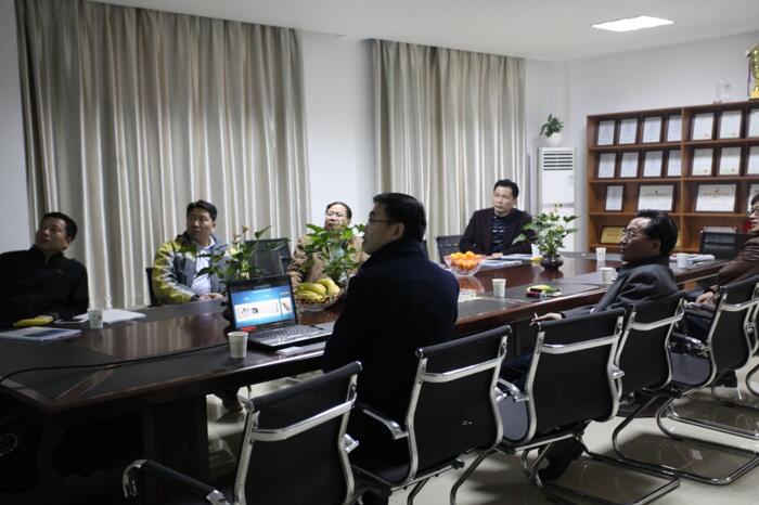 合肥通用機(jī)械研究院李鯤副院長(zhǎng)一行蒞臨得潤(rùn)電氣參觀考察 全國(guó)統(tǒng)一客服:400-0551-777 合肥通用機(jī)械研究院李鯤副院長(zhǎng)一行蒞臨得潤(rùn)電氣參觀考察 全國(guó)統(tǒng)一客服:400-0551-777