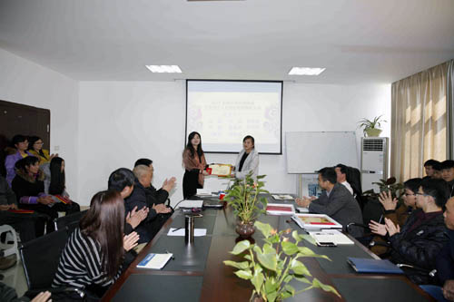 先進(jìn)個人.jpg 先進(jìn)個人.jpg