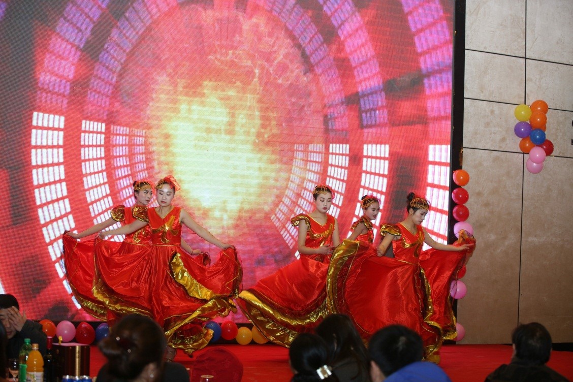 安徽得潤電氣2016迎新晚會(www.apple-st.cn)全國統(tǒng)一客服熱線:400-0551-777 安徽得潤電氣2016迎新晚會(www.apple-st.cn)全國統(tǒng)一客服熱線:400-0551-777