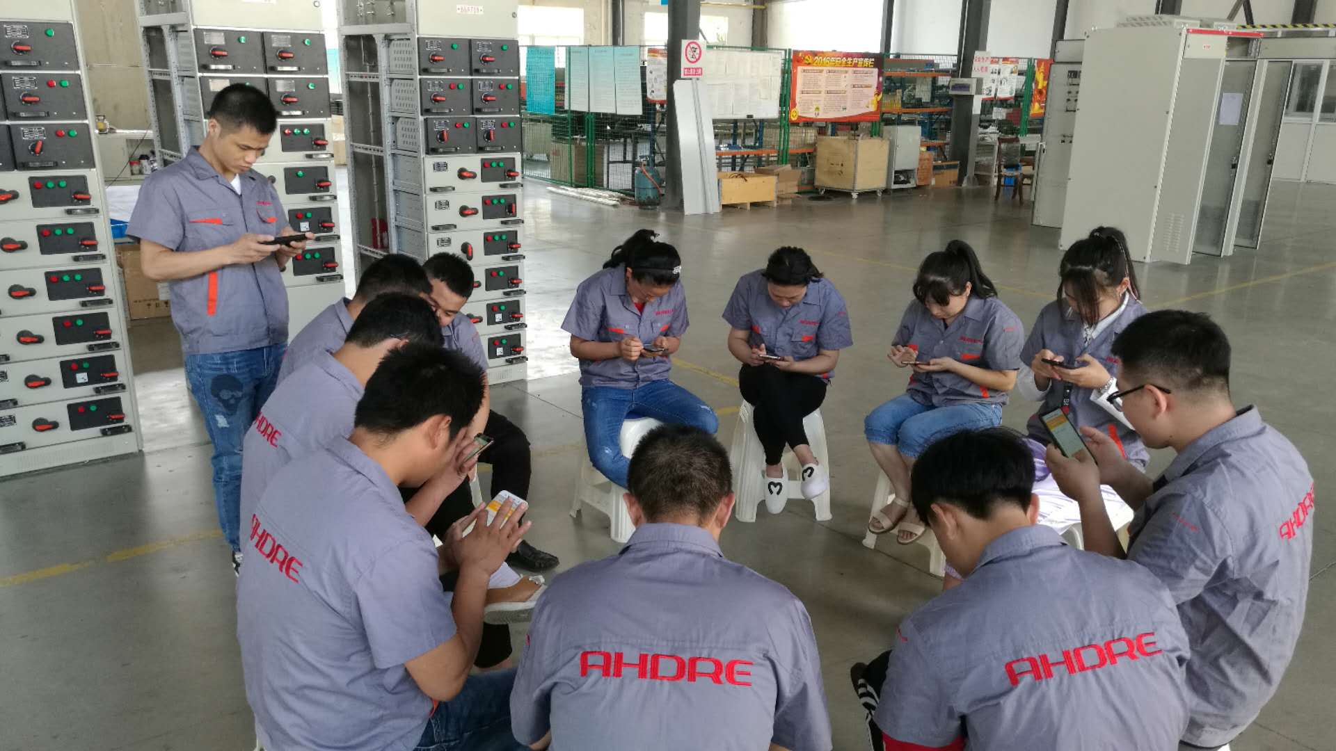 安徽得潤(rùn)電氣 成套高低壓開關(guān)柜廠家 電話:400-0551-777 qq:3176885416 安徽得潤(rùn)電氣 成套高低壓開關(guān)柜廠家 電話:400-0551-777 qq:3176885416