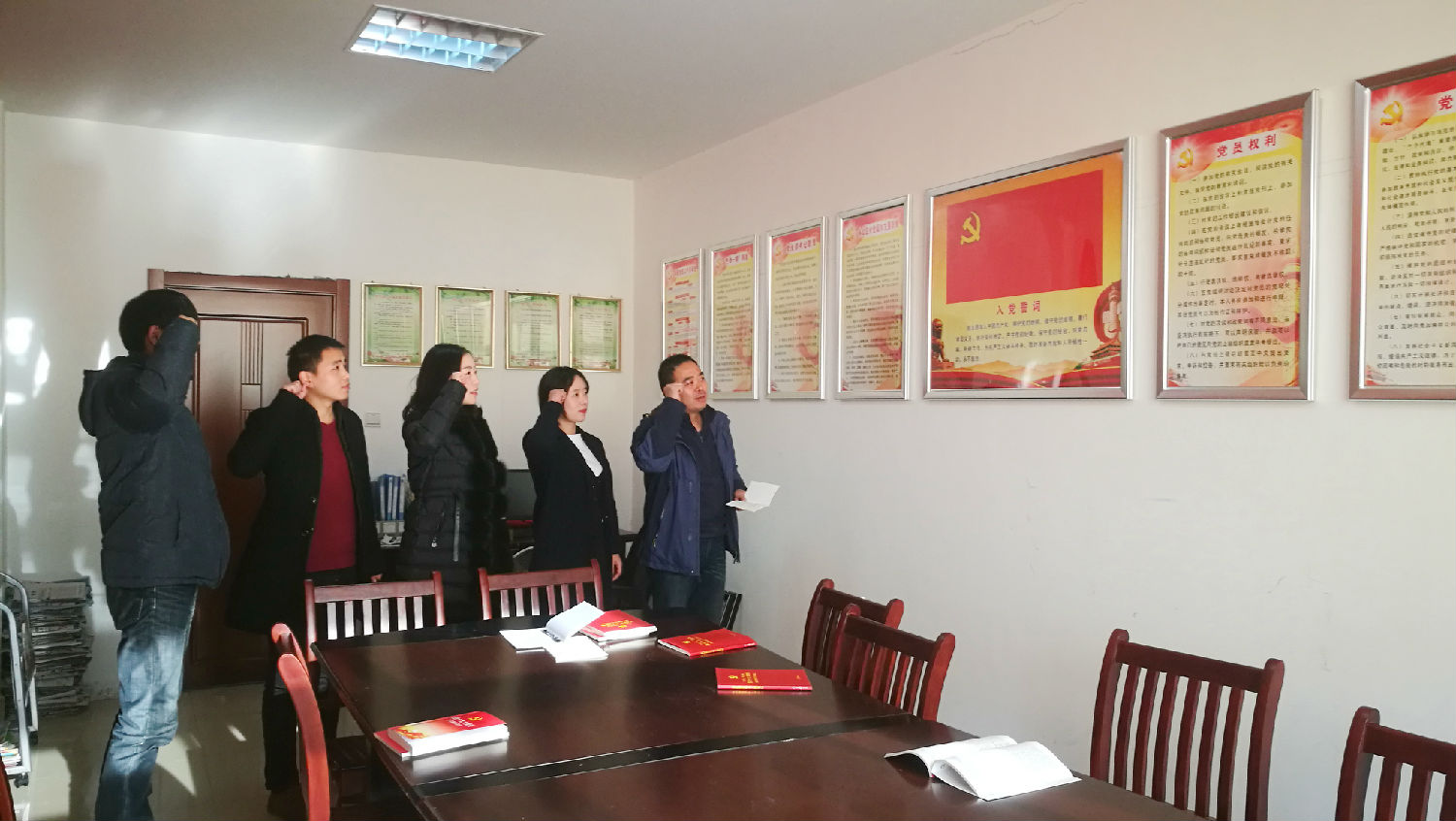 安徽得潤電氣 專業(yè) 研發(fā) 生產(chǎn) 調(diào)試 銷售 高低壓開關(guān)柜 配電柜 廠家 價格 電話:400-0551-777 qq:3176885416 安徽得潤電氣 專業(yè) 研發(fā) 生產(chǎn) 調(diào)試 銷售 高低壓開關(guān)柜 配電柜 廠家 價格 電話:400-0551-777 qq:3176885416