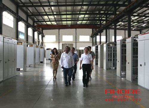 得潤(rùn)電氣 高低壓開關(guān)柜廠家 配電柜 旁路柜 咨詢熱線:400-0551-777 qq:31676885416 得潤(rùn)電氣 高低壓開關(guān)柜廠家 配電柜 旁路柜 咨詢熱線:400-0551-777 qq:31676885416