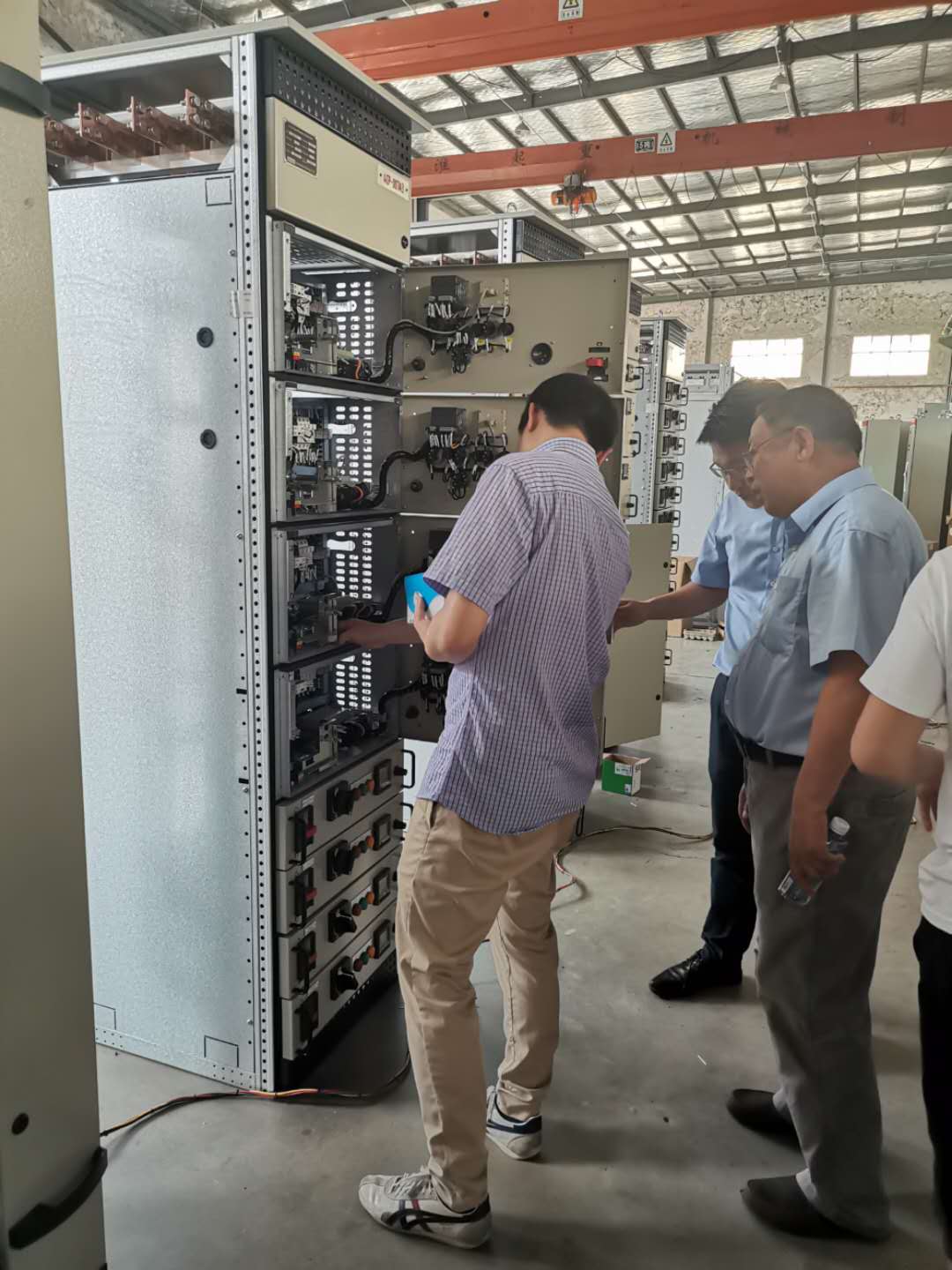 施耐德B柜 得潤(rùn)電氣制造 400-128-7988 施耐德B柜 得潤(rùn)電氣制造 400-128-7988