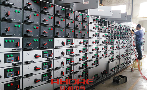 得潤電氣 MNS2.0低壓抽出式開關(guān)柜 咨詢熱線:4000551777 得潤電氣 MNS2.0低壓抽出式開關(guān)柜 咨詢熱線:4000551777