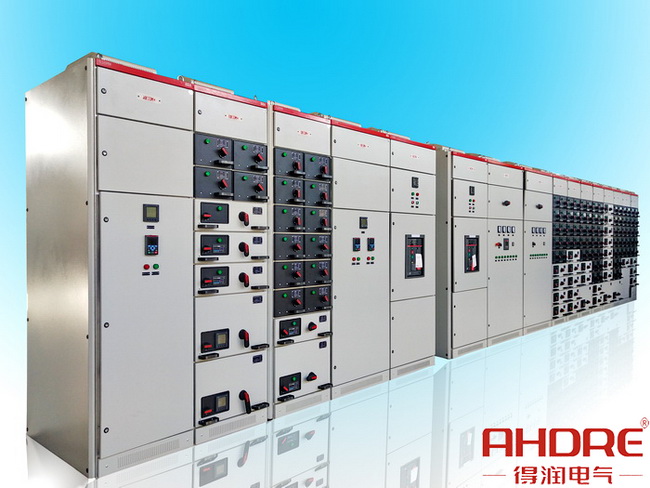 低壓成套柜實物圖.jpg 低壓成套柜實物圖.jpg