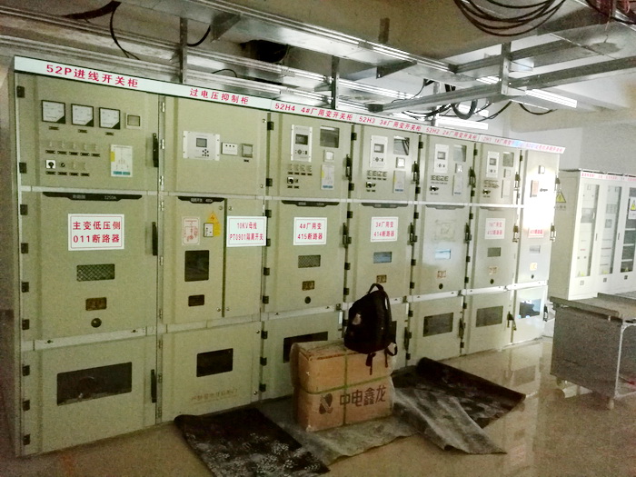 中壓開關柜現場圖.jpg 中壓開關柜現場圖.jpg