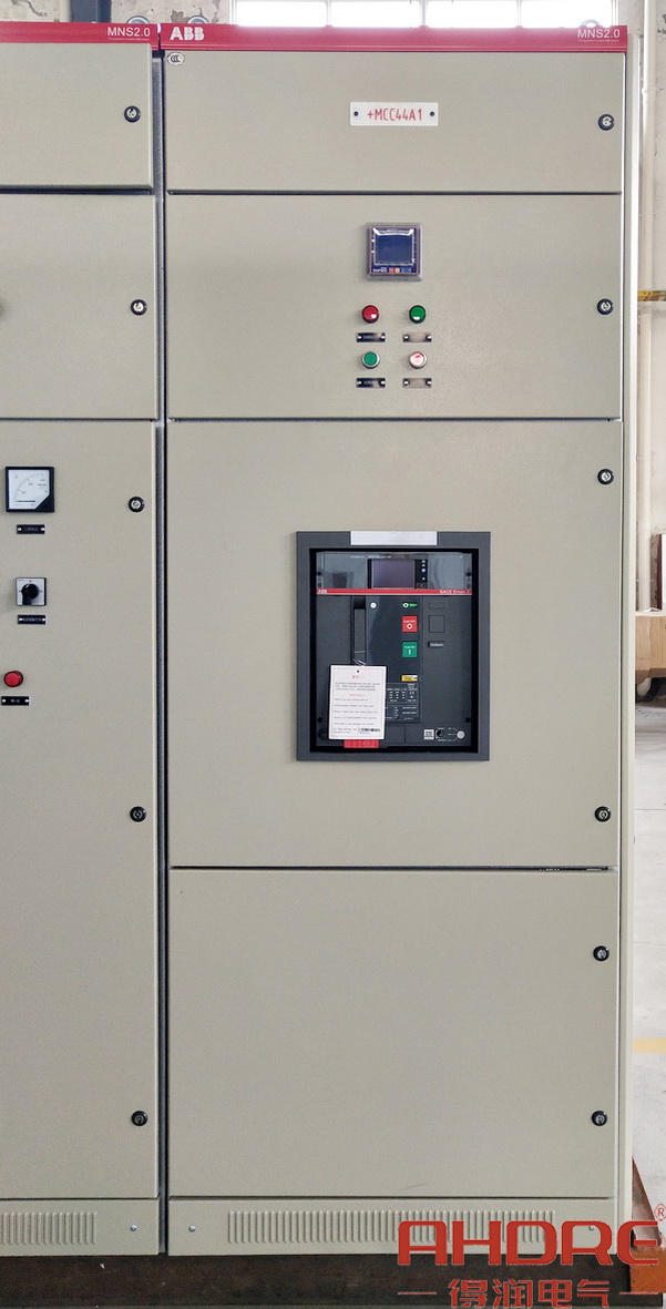 進(jìn)線柜.jpg 進(jìn)線柜.jpg