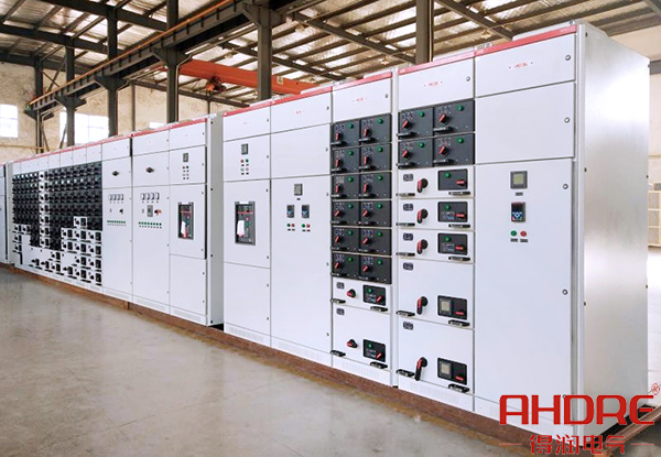 低壓開關柜1.jpg 低壓開關柜1.jpg