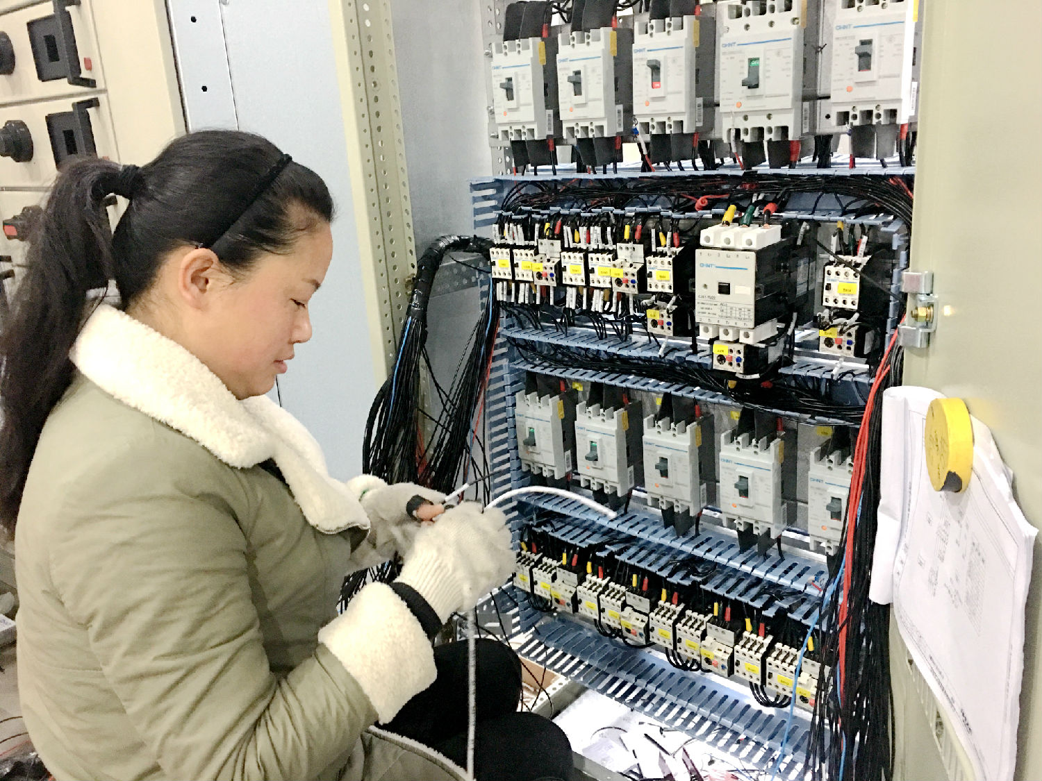 安徽得潤(rùn)電氣 成套高低壓開(kāi)關(guān)柜 廠家 電話(huà):400-0551-777 qq:3176885416 安徽得潤(rùn)電氣 成套高低壓開(kāi)關(guān)柜 廠家 電話(huà):400-0551-777 qq:3176885416